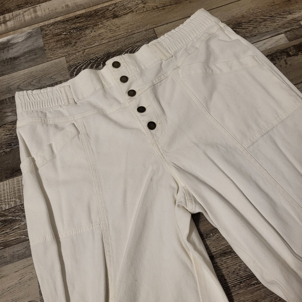 Knox Rose white business casual trousers